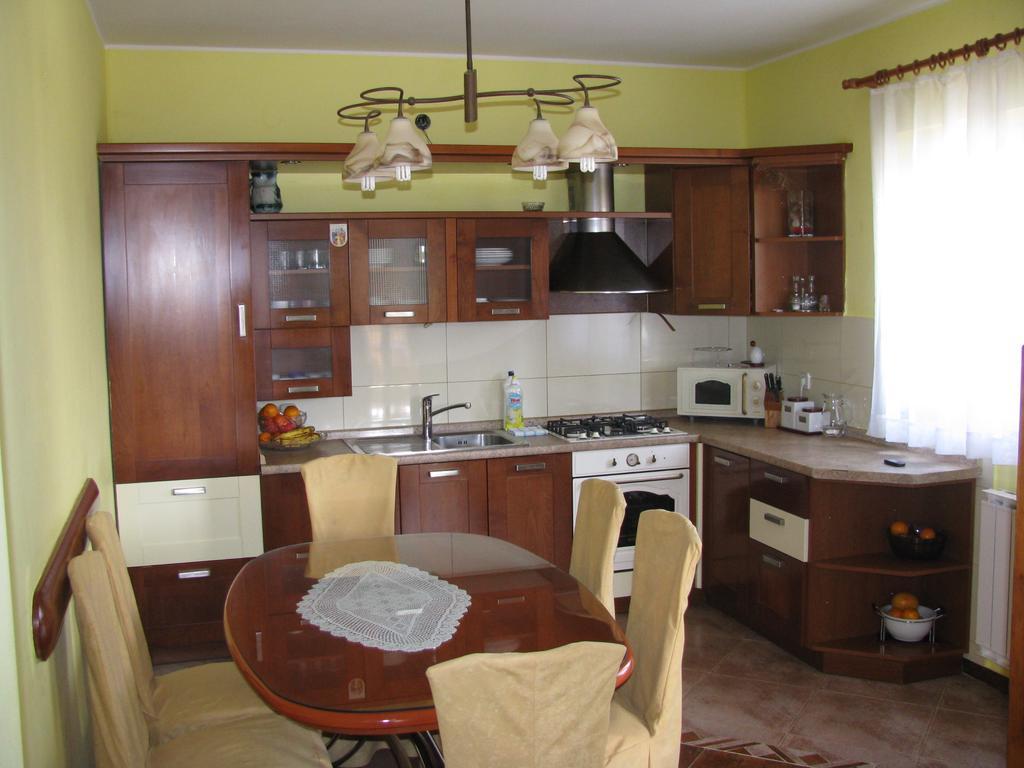 Apartment Megi Трибунь Екстер'єр фото